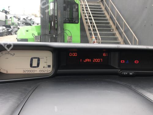 Used Instrument cluster Instrument cluster 35914699 35914699