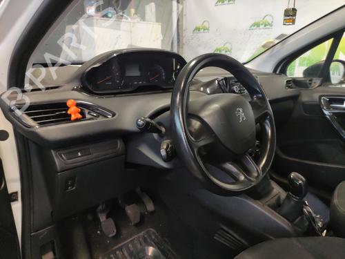 Tablier Tablier PEUGEOT 208 I (CA_, CC_) 1.4 HDi (68 hp) 33597301 33597301