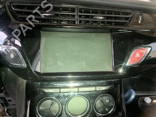 Used Display monitor Display monitor CITROËN DS3 (SA_) 1.6 VTi 120 (120 hp) 33600264 33600264
