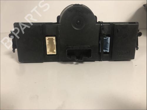 Used Climate control Climate control RENAULT SCÉNIC II (JM0/1_) [2003-2010] 33574620 33574620