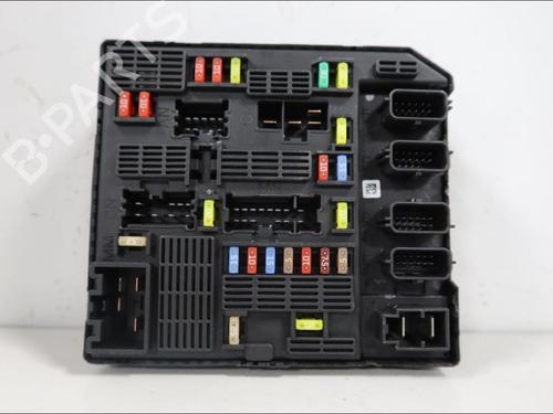 Used Fuse box Fuse box RENAULT SCÉNIC III (JZ0/1_) 1.9 dCi (JZ0J, JZ1J, JZ1K, JZ1S) (131 hp) 35906271 35906271