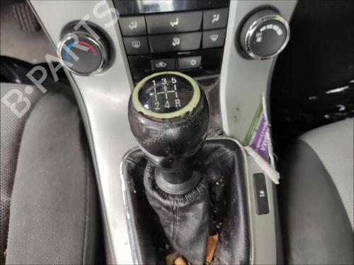 Used Gear lever Gear lever CHEVROLET CRUZE (J300) [2009-2026] 35908781 35908781