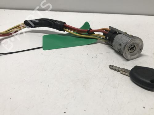 Used Ignition barrel Ignition barrel RENAULT MEGANE Scenic (JA0/1_) [1996-2001] 33600755 33600755