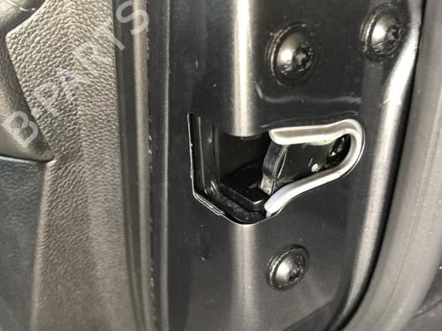 front-right-lock-opel-insignia-a-saloon-g09-2008-2009-2010-2011-2012-2013-2014-2015-2016-2017-33851346 main image