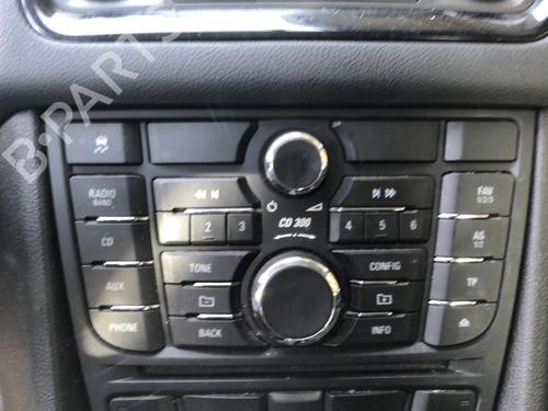 Used Radio Radio OPEL MERIVA B MPV (S10) 1.7 CDTI (75) (110 hp) 33990466 33990466