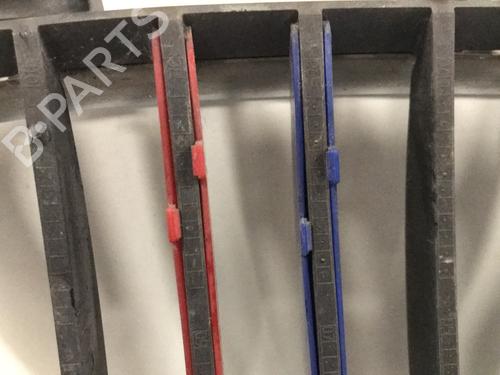 Grill Grill BMW 5 (E60) 520 d (150 hp) 33653224 33653224