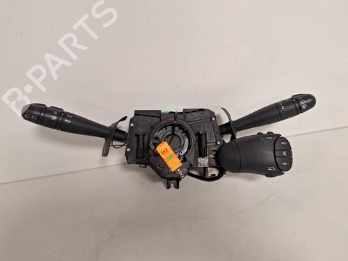 Used Steering column stalk Steering column stalk RENAULT CLIO II (BB_, CB_) 1.2 (BB0A, BB0F, BB10, BB1K, BB28, BB2D, BB2H, CB0A,... (58 hp) 33598871 33598871