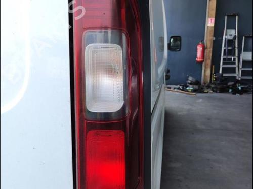 Used Right taillight Right taillight RENAULT TRAFIC III Van (FG_) 1.6 dCi 90 (FGME) (90 hp) 33589666 33589666