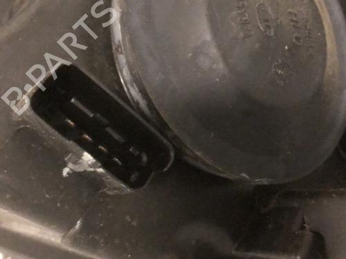 Used Right headlight Right headlight RENAULT SCÉNIC II (JM0/1_) 1.6 16V (JM1R) (112 hp) 33599124 33599124