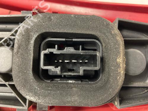 Used Left taillight Left taillight 38427666 38427666