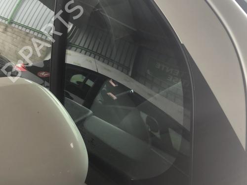 front-right-quarter-glass-citroen-c3-ii-sc_-2009-33604314 main image