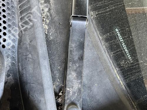 Used Front wiper motor Front wiper motor VW JETTA IV (162, 163, AV3, AV2) 2.0 TDI (110 hp) 33653348 33653348