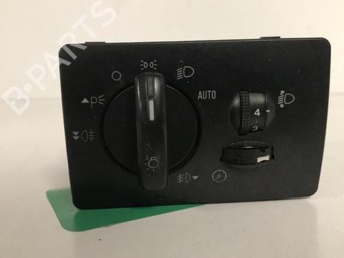 Comutador luzes Comutador luzes FORD FOCUS II (DA_, HCP, DP) [2004-2013] 33597829 33597829