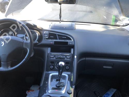 Salpicadero Salpicadero PEUGEOT 3008 I MPV (0U_) 1.6 HDi (112 hp) 33602546 33602546