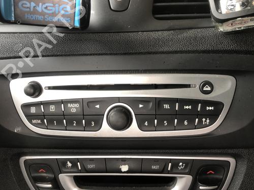 Used Radio Radio RENAULT SCÉNIC III (JZ0/1_) 1.5 dCi (106 hp) 33754465 33754465
