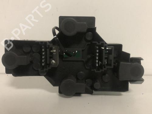 Lampeholder Lampeholder RENAULT SCÉNIC I MPV (JA0/1_, FA0_) 1.9 dCi (JA05, JA1F) (102 hp) 33596954 33596954