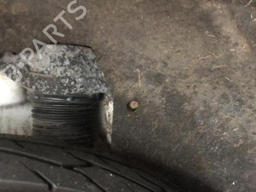 Højre bagtil støddæmper Højre bagtil støddæmper LAND ROVER DISCOVERY SPORT (L550) 2.0 D 4x4 (241 hp) 33742153 33742153