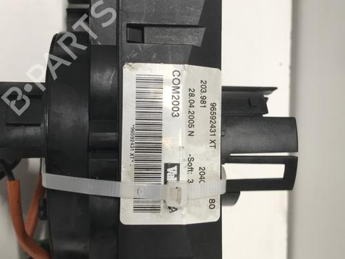 Used Steering column stalk Steering column stalk PEUGEOT 407 (6D_) 2.0 HDi 135 (6DRHRH, 6DRHRE, 6DRHRG, 6DRHRJ) (136 hp) 33588449 33588449