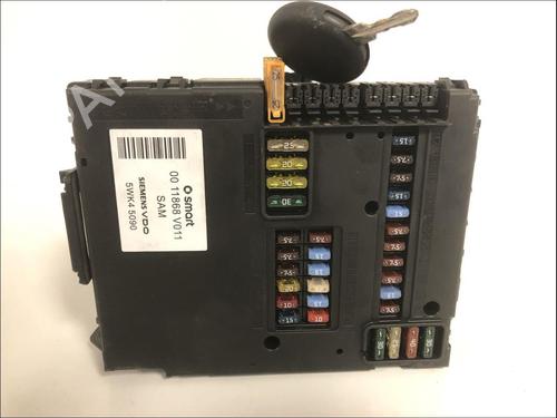Used Fuse box Fuse box SMART FORTWO Coupe (450) 0.7 (450.352, 450.332) (61 hp) 34451184 34451184