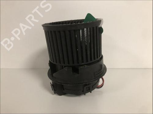 Used Heater blower motor Heater blower motor PEUGEOT 208 I (CA_, CC_) 1.4 HDi (68 hp) 33578659 33578659