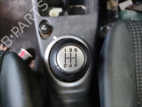 Used Gear lever Gear lever SUZUKI SWIFT III (MZ, EZ) 1.3 (RS413, ZC11S) (92 hp) 35908728 35908728