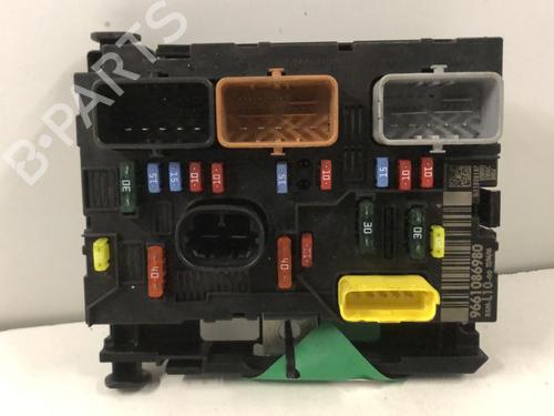 Used Fuse box Fuse box PEUGEOT 207 (WA_, WC_) 1.4 HDi (68 hp) 33597234 33597234