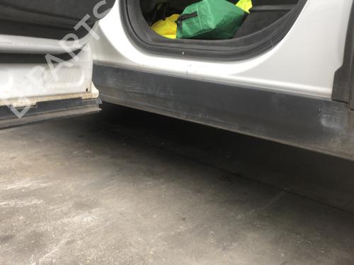 Used Left sideskirt Left sideskirt LAND ROVER DISCOVERY SPORT (L550) 2.0 D 4x4 (241 hp) 33742186 33742186