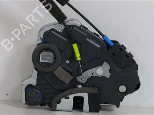 front-left-lock-toyota-c-hr-_x1_-2016-33573498 main image