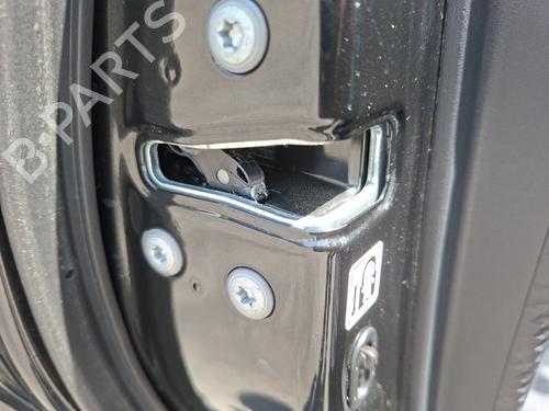 rear-left-lock-toyota-c-hr-_x1_-2016-37752838 main image