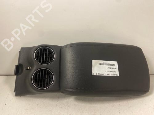 Used Armrest / Center console Armrest / Center console 38941156 38941156