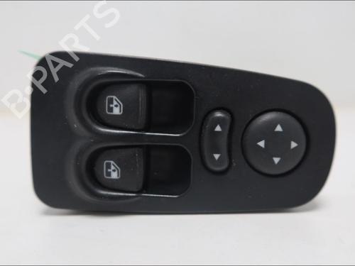 Used Left front window switch Left front window switch LANCIA YPSILON (843_) 1.3 JTD (843.AXD11, 843.AXD1A) (70 hp) 33577069 33577069