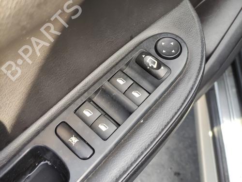 Used Left front window switch Left front window switch PEUGEOT 307 CC (3B) 2.0 16V (136 hp) 36576169 36576169