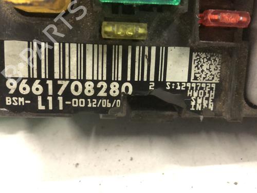 Used Fuse box Fuse box CITROËN C3 I (FC_, FN_) [2002-2013] 33598775 33598775
