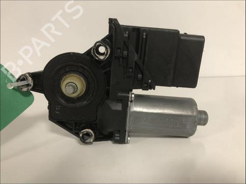 Used Right rear window motor Right rear window motor VW GOLF VI (5K1) [2008-2014] 33586337 33586337