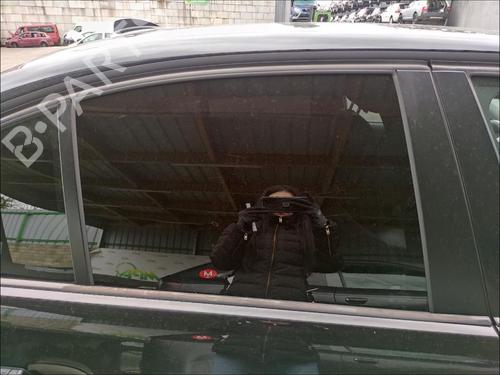 rear-right-door-window-bmw-3-e90-2004-2005-2006-2007-2008-2009-2010-2011-2012-35906526 main image