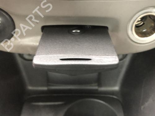 Used Card reader Card reader RENAULT FLUENCE (L3_) 1.5 dCi (L30A) (86 hp) 33708577 33708577
