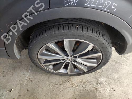 wheel-arch-renault-kadjar-ha_-hl_-2015-35910979 main image