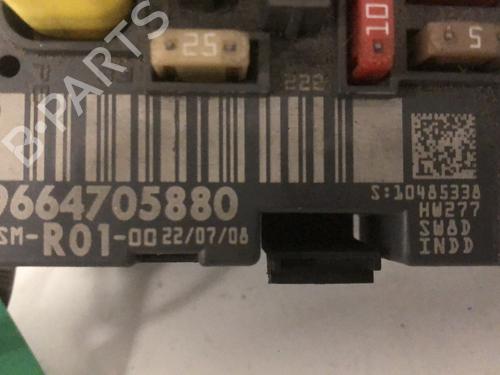 Used Fuse box Fuse box CITROËN C4 Grand Picasso I (UA_) [2006-2013] 33599201 33599201