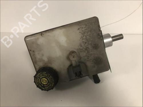 Used Brake master cylinder Brake master cylinder OPEL MOVANO B Van (X62) 2.3 CDTI FWD (FV) (125 hp) 33581131 33581131