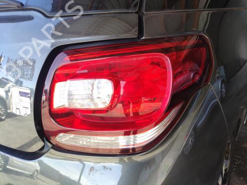 Used Right taillight Right taillight CITROËN DS3 (SA_) 1.6 VTi 120 (120 hp) 33653215 33653215