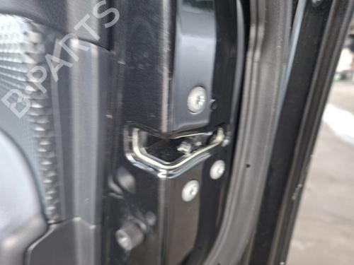 front-right-lock-toyota-c-hr-_x1_-2016-37752839 main image