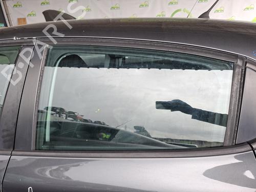 Used Rear left door window Rear left door window 36261175 36261175