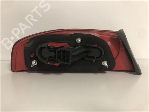 Used Right taillight Right taillight ALFA ROMEO 159 (939_) 1.9 JTDM 16V (939AXC1B, 939AXC12) (150 hp) 33577975 33577975