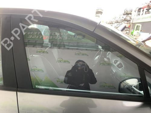 front-right-door-window-renault-scenic-iii-jz01_-2008-2009-2010-2011-2012-2013-2014-2015-2016-34227336 main image