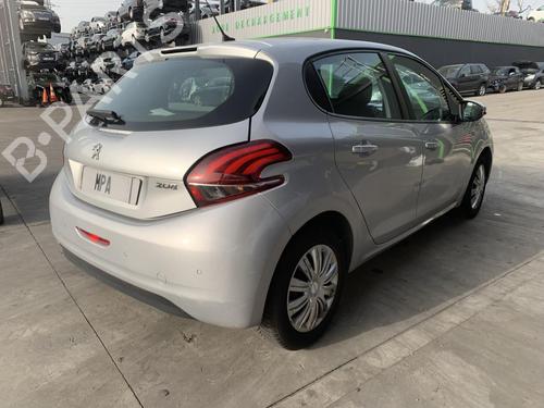 Used Parts PEUGEOT 208 I (CA_, CC_) 1.6 BlueHDi 100 4524406