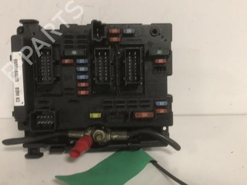 Used Fuse box Fuse box PEUGEOT 307 (3A/C) 2.0 HDi 135 (136 hp) 33599089 33599089