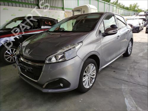 Used AC compressor AC compressor PEUGEOT 208 I (CA_, CC_) 1.2 THP 110 (110 hp) 33590967 33590967
