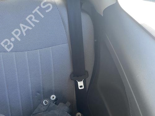 rear-left-seatbelt-fiat-500-312_-2007-37430879 main image