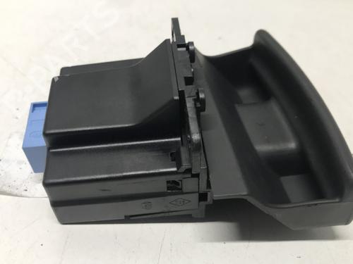 Used Electric handbrake Electric handbrake RENAULT VEL SATIS (BJ0_) 2.2 dCi (BJ0E, BJ0F, BJ0G, BJ0H) (140 hp) 33600095 33600095