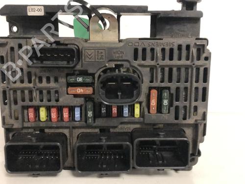 Used Fuse box Fuse box PEUGEOT 407 (6D_) 2.0 HDi 135 (6DRHRH, 6DRHRE, 6DRHRG, 6DRHRJ) (136 hp) 33596519 33596519